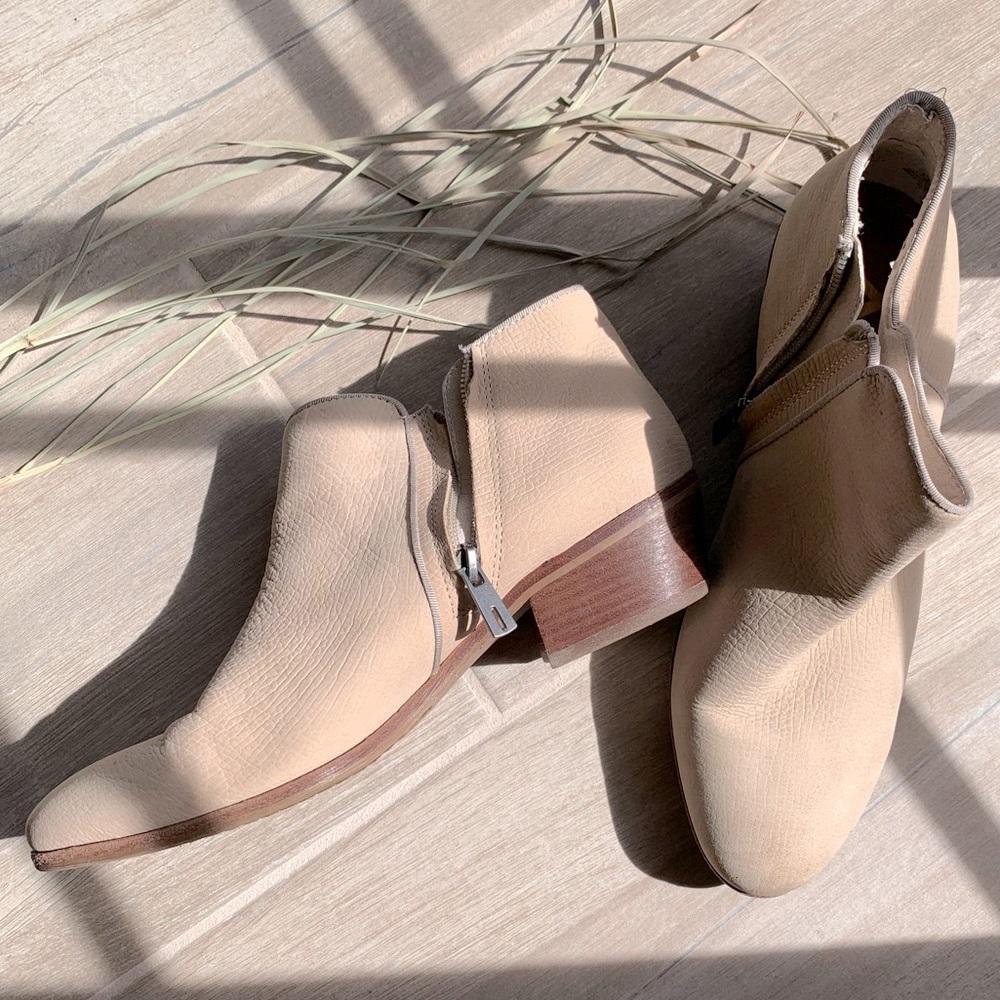 SAM EDELMAN Petty Sand Nude 9.5
